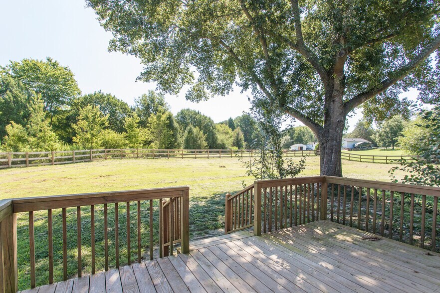 Building Photo - 2565 Oakes Plantation Dr
