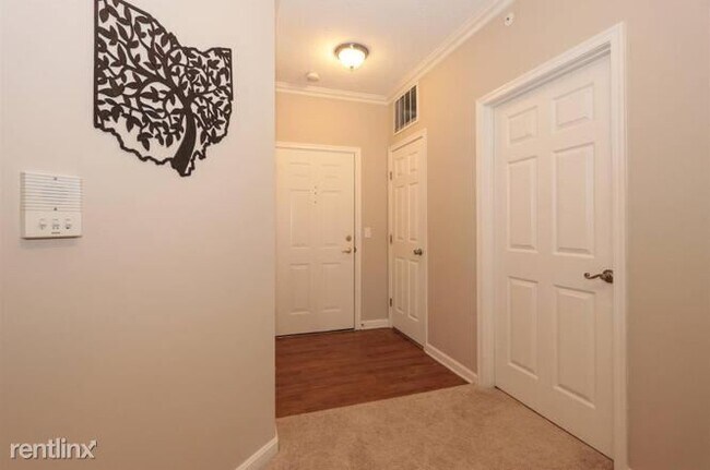 Building Photo - 5425 Michelles Oak Ct