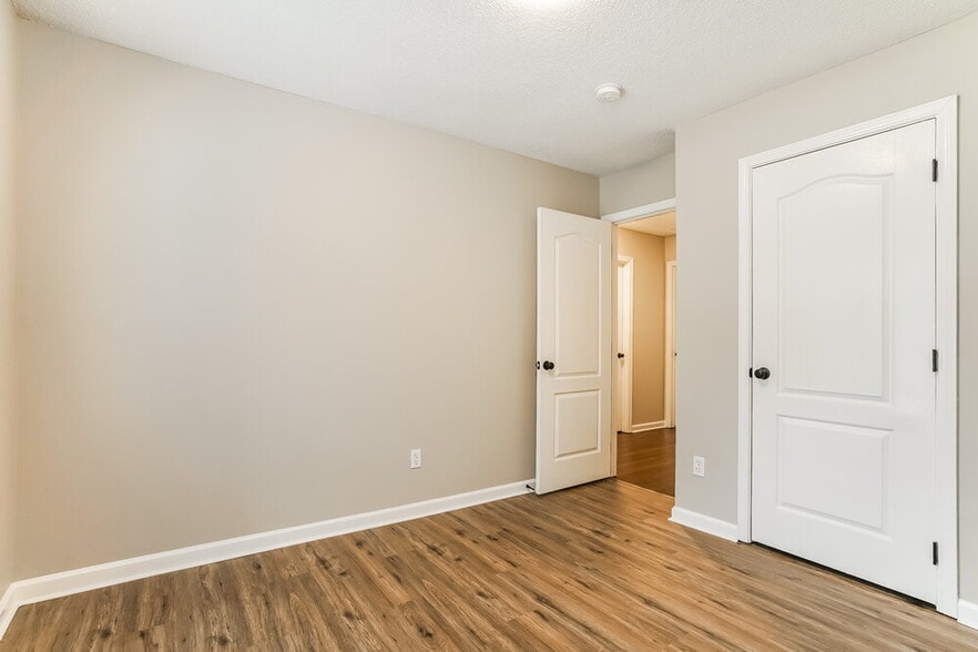 Building Photo - 5515 Scenic Brook Ln