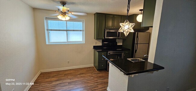 Building Photo - NORTH PARK - SAN DIEGO.  Nice 2 Bedroom / ...
