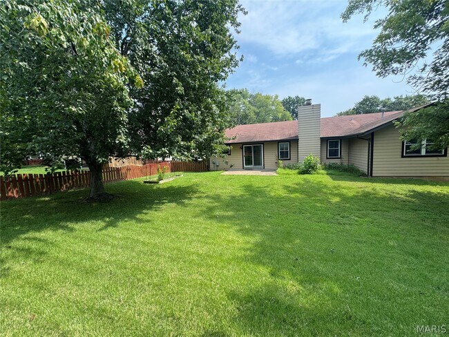 Building Photo - 7 Armitage Dr
