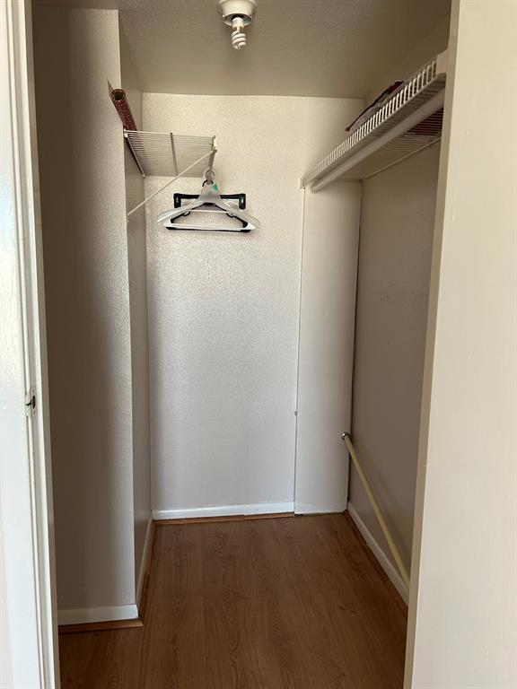 Building Photo - 2814 S Bartell Dr