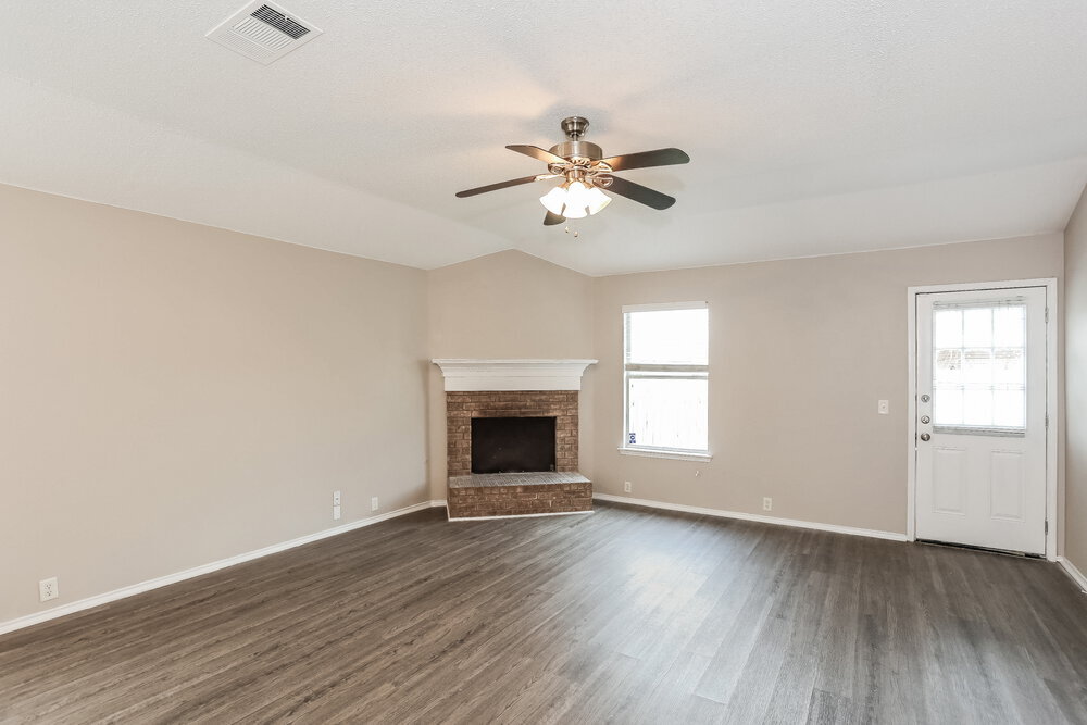 Building Photo - 2528 Tar Heel Dr