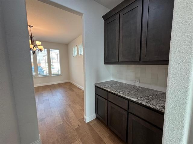 Building Photo - 1080 Canuela Way