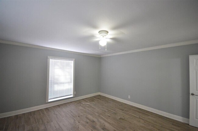 Building Photo - 9103 Braeburn Valley Dr