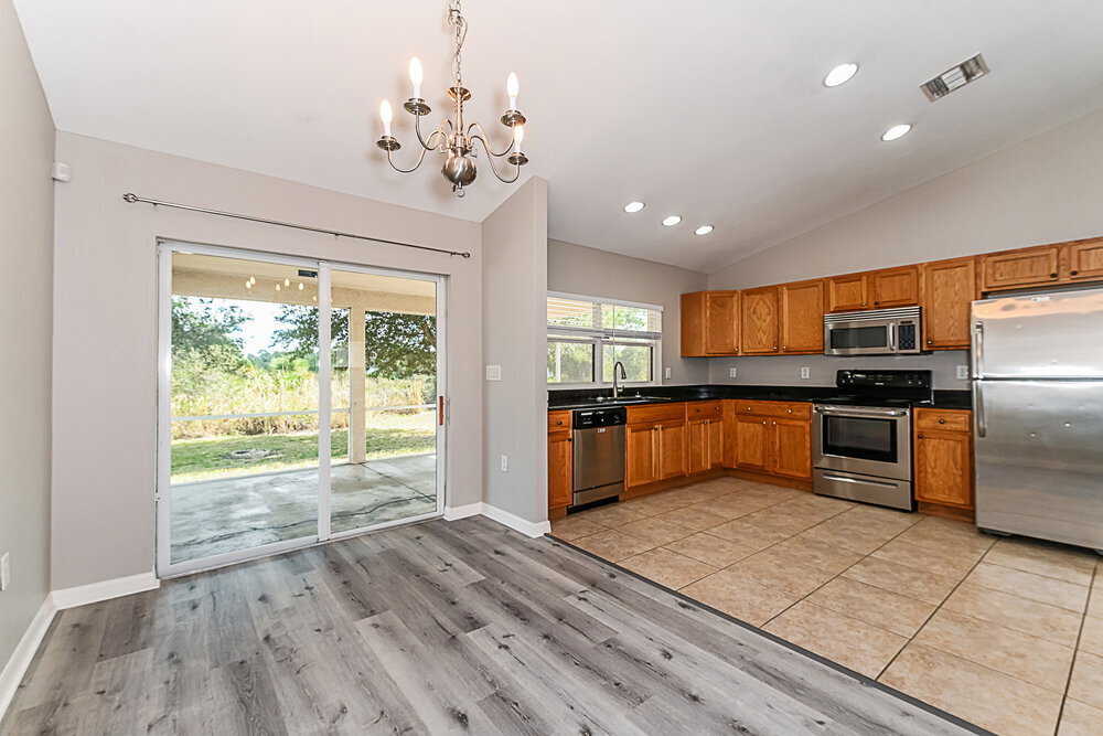 Building Photo - 917 Hillcrest Ave