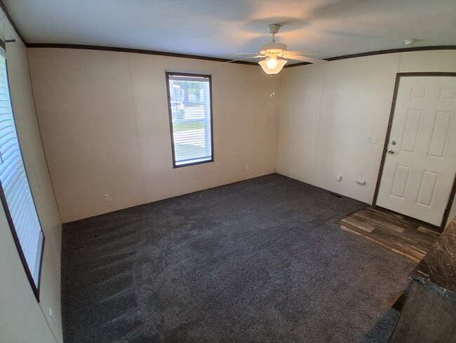 Building Photo - 1301 Avenue A