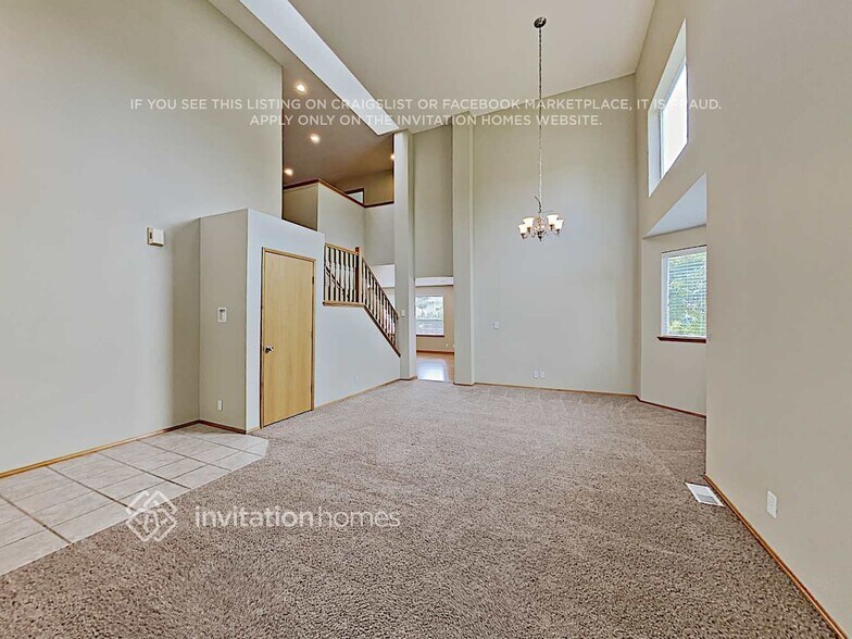 Building Photo - 6612 76th Dr NE