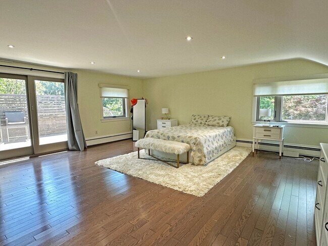 Building Photo - 6 Brownson Terrace