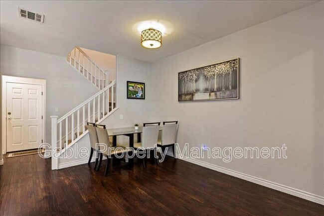 Building Photo - 24136 Victoria Ln