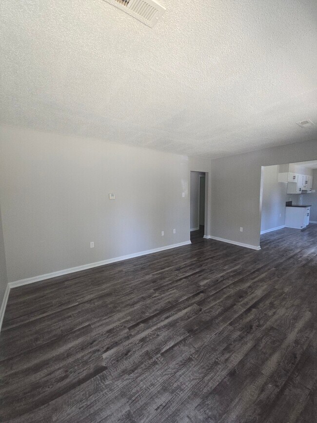 Building Photo - 408 Simonton St