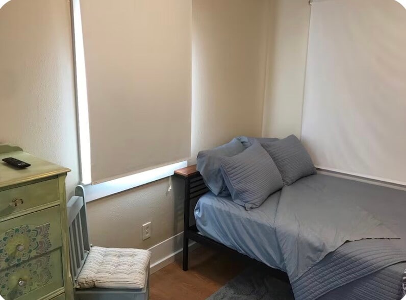 Bedroom2 - 2705 Vicksburg St