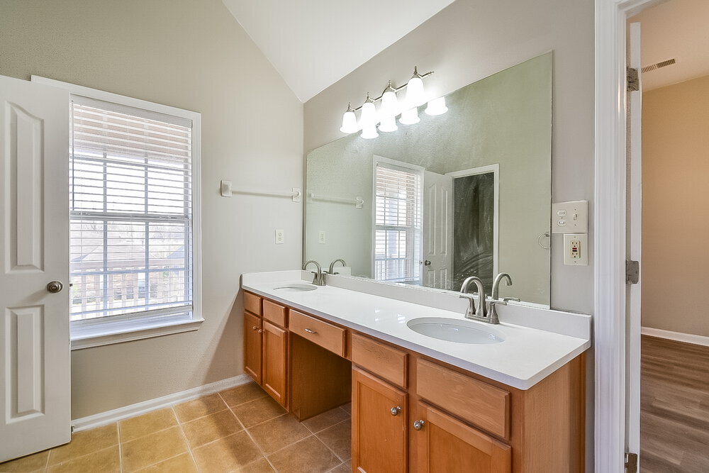 Building Photo - 8531 Griffin Park Dr