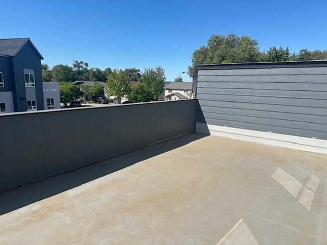 Building Photo - Now Leasing Building A & C Modern Heights Apartments