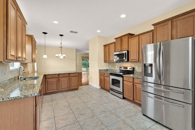 Building Photo - 3677 Serena Ln