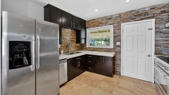 Building Photo - 3 Bedroom Home for Rent – Prime Norwalk Location