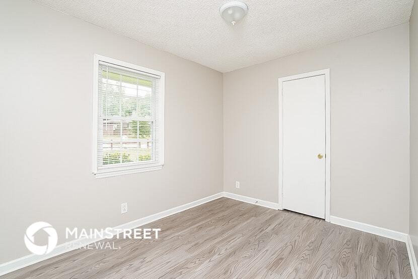 Building Photo - 4336 Central Valley Dr