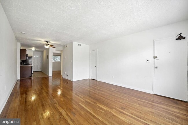 Primary Photo - 1471 Bangor St SE