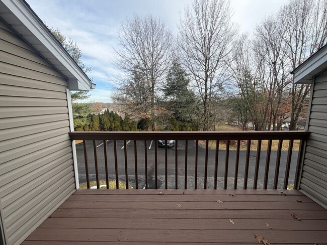 Building Photo - 6913 Tippecanoe Rd