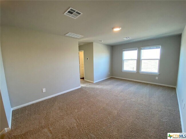 Building Photo - 154 Solitude Dr