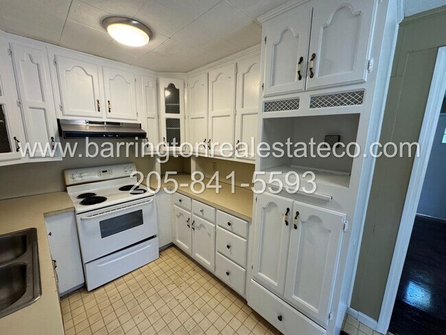 Building Photo - 400 13th Ave NW