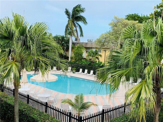 Building Photo - 5174 NE 6th Ave