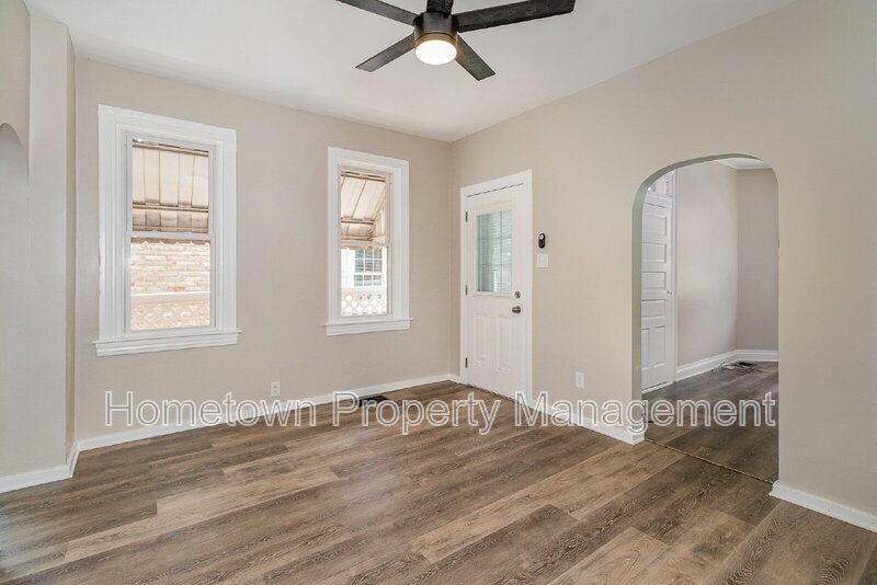 Building Photo - 303 Ridge Ave