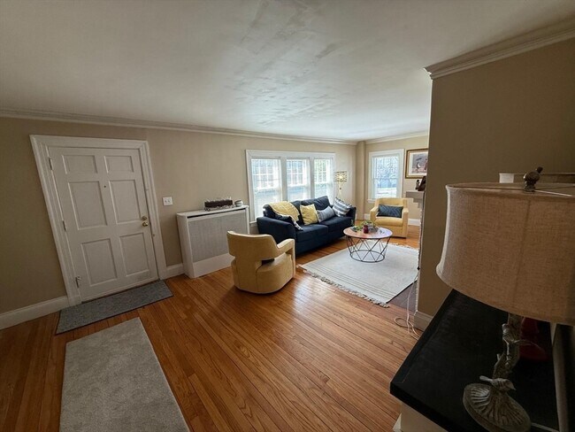 Building Photo - 66 Westchester Rd