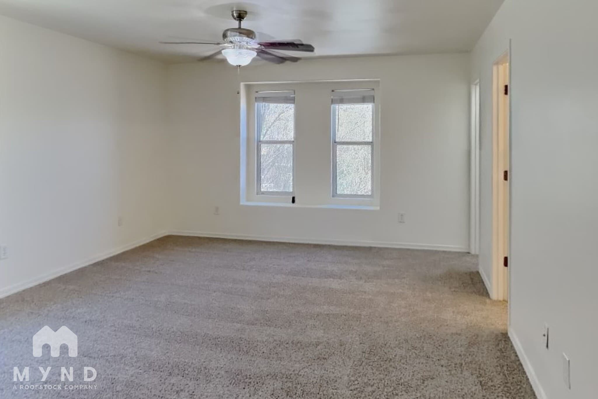Building Photo - 7056 S GREENEYES Ln