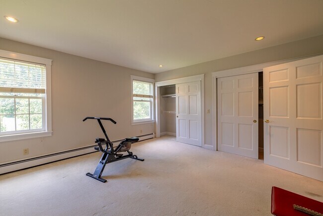 Building Photo - 56 Holt Rd