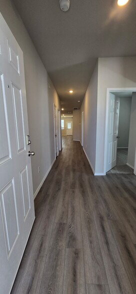 Building Photo - 1129 Stone Vly Rd