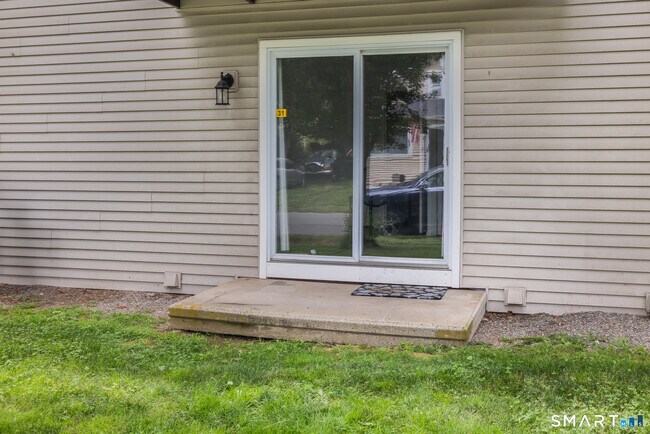 Building Photo - 31 Bostwick Arms