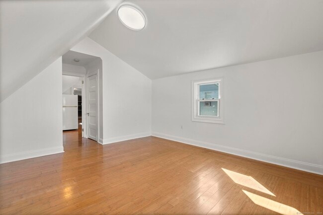 Building Photo - 48 Lockwood Ave