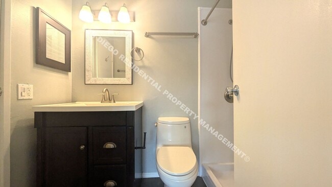 Building Photo - Light, Bright & Spacious 2-Story Home in t...