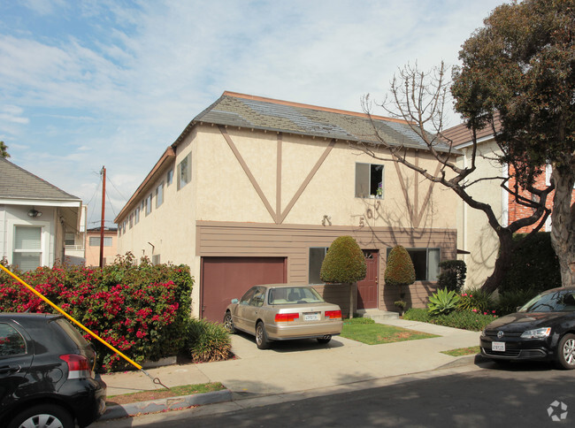 Primary Photo - 507 Hill St