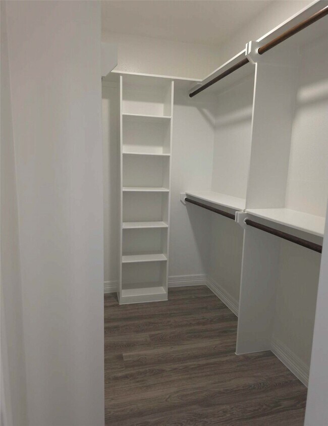 Building Photo - 7423 Weatherhill Ln