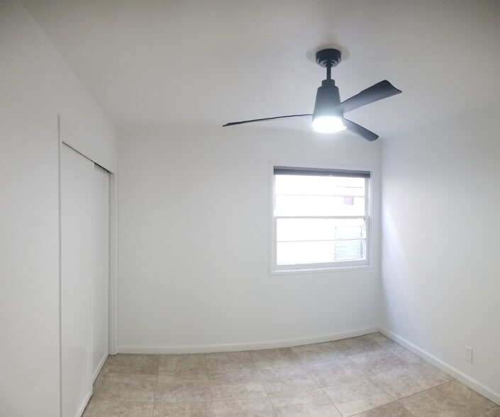 bedroom - 823 San Fernando Pl