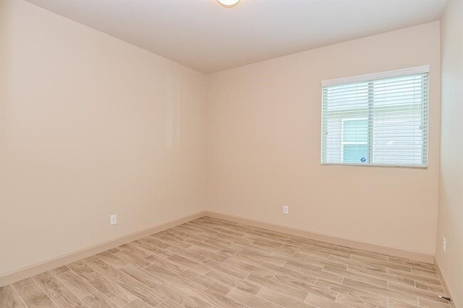 Building Photo - 5502 Floral Valley Ln