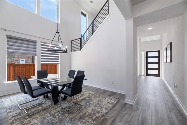 Building Photo - 5160 Statesman Ln