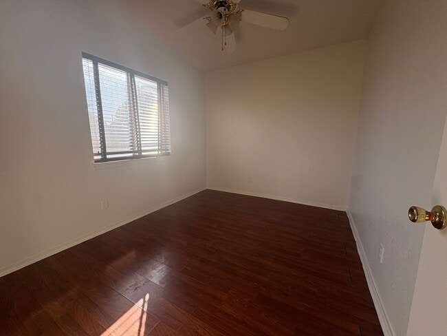 Building Photo - EASTSIDE HOME FOR RENT