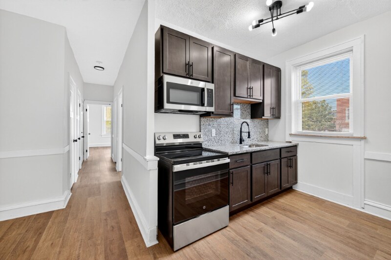 Building Photo - 5803 S Kings Highway Blvd