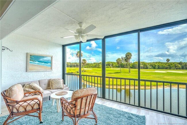 Building Photo - 5532 NE Gulfstream Way