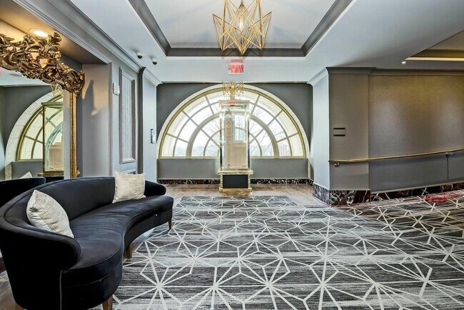 Building Photo - 50 W Broad St