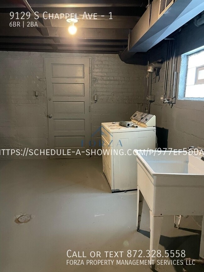 Building Photo - 9129 S Chappel Ave