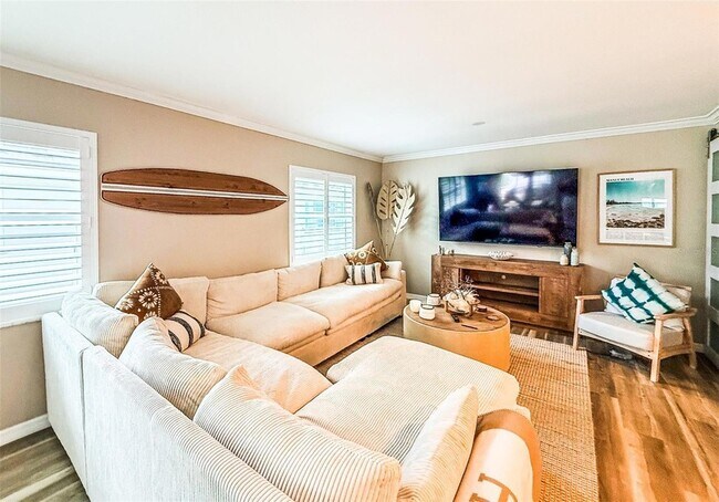 Building Photo - 1900 Benjamin Franklin Dr