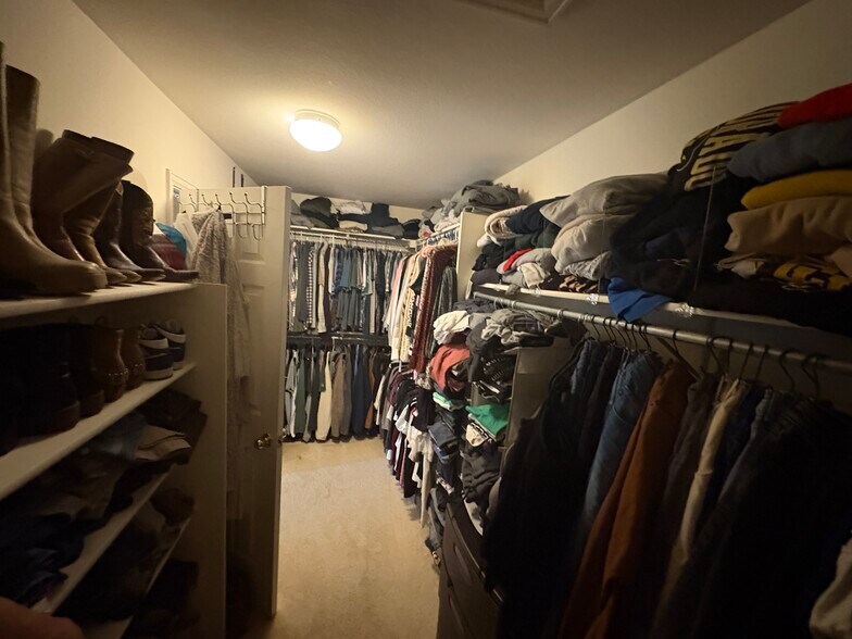 Primary Walk In Closet - 12151 Cherrywood St