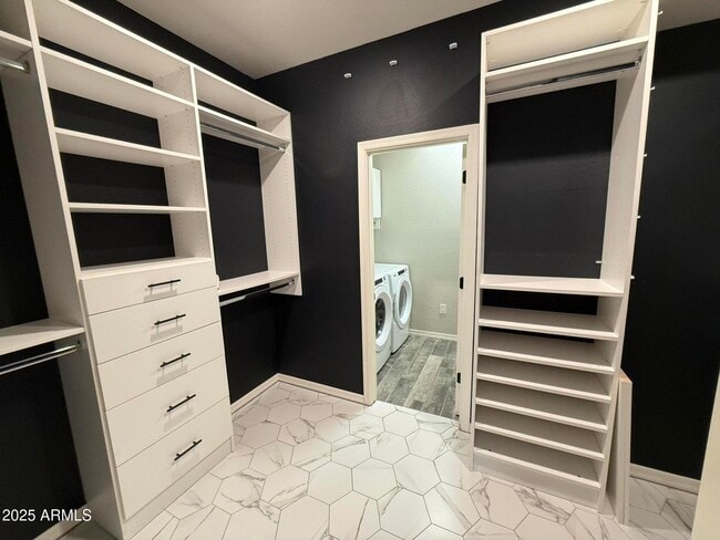 Building Photo - 21217 W Granada Rd