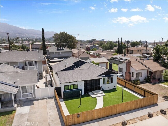 Building Photo - 1702 Landis St