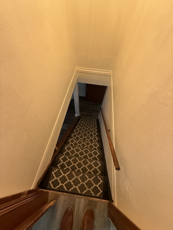 Building Photo - 428 Hilltop Rd