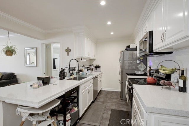 Building Photo - 5334 Lindley Ave